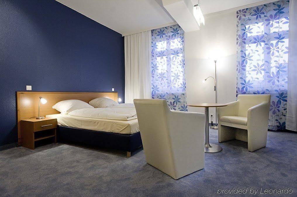Hotel Bayrischer Hof Heidelberg Exterior photo